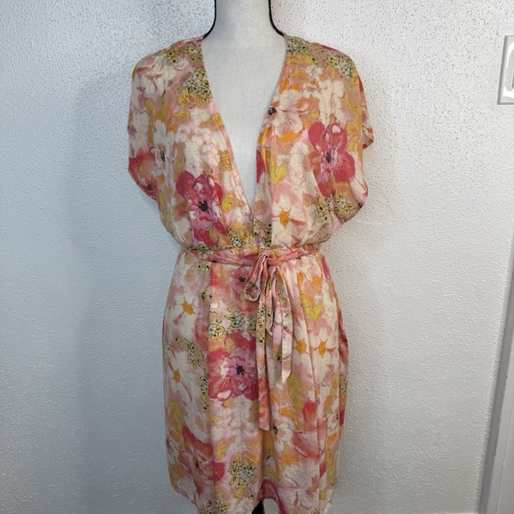 Free People Dresses & Skirts - Free People Women's Floral V-Neck Short Sleeve Tie Waist Zip Short Dress Size S